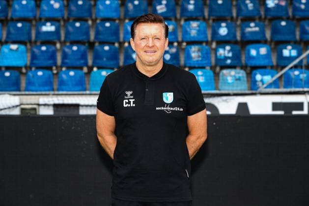 Coach Christian Titz, 1 FC Magdeburg 2 Football Bundesliga portrait appointment 2023 2024 official photo appointment 1 FC Magdeburg in the MDCC Arena in Magdeburg portrait, portrait,single image,Germany, football, men,GER,20 07 2023 Christian Schroedter