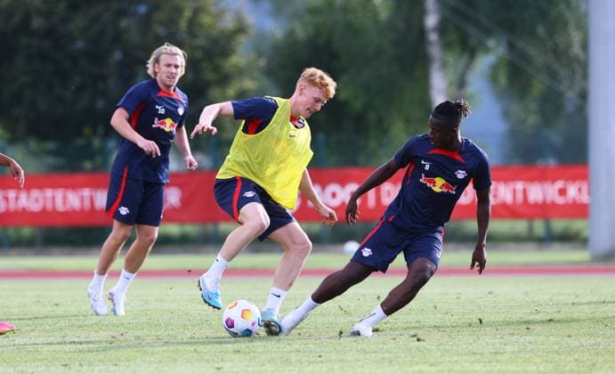 RB Leipzig Italy training camp Bruneck, 20 07 2023, Sportpark Reiperting Reischach, Football, RB Leipzig GER Bundesliga training camp in South Tyrol Italy , In picture from l Nicolas Seiwald 13, RB Leipzig and Amadou Haidara 8, RB Leipzig , Picture Point