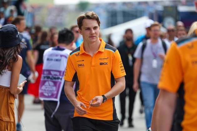 PIASTRI Oscar (aus), McLaren F1 Team MCL60, portrait during the 2023 Formula 1 Qatar Airways Hungarian Grand Prix, 11th round of the 2023 Formula One World Championship, WM, Weltmeisterschaft from July 21 to 23, 2023 on the Hungaroring, in Mogyorod, Hungary - F1 - HUNGARIAN GRAND PRIX 2023 DPPI Panoramic  00123026_GOOD7122 
