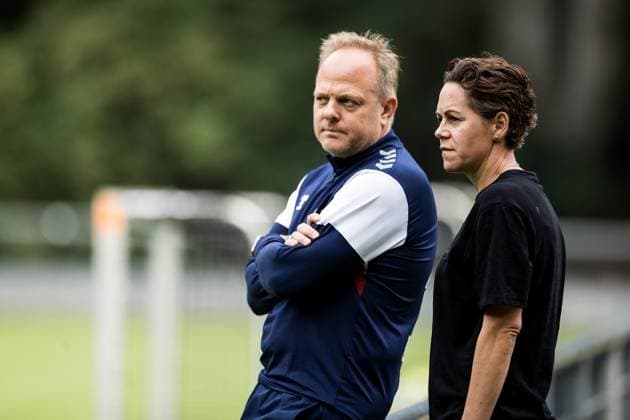 Training 1 FC Koeln Women 21 07 2023 Daniel Weber Coach 1 FC Koeln with Nicole Bender Rummler Head of Department 1 FC Koeln Women Training 1 FC Koeln Women Geissbockheim, 21 07 2023 Copyright: xBEAUTIFULxSPORTS Wunderlx
