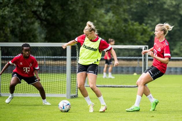 Training 1 FC Koeln Women 21 07 2023 Emma Lattus 1 FC Koeln, 13 , Lena Uebach 1 FC Koeln, 27 , Celina Degen 1 FC Koeln, 5 Training 1 FC Koeln Women Geissbockheim, 21 07 2023 Copyright: xBEAUTIFULxSPORTS Wunderlx