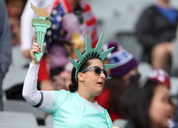 (230722) -- AUCKLAND, July 22, 2023 -- A fan of the United States reacts before the group E match between the United States and Vietnam at the FIFA Women s World Cup in Auckland, New Zealand, July 22, 2023. ) (SP)NEW ZEALAND-AUCKLAND-2023 FIFA WOMEN S WORLD CUP-USA VS VIE QinxLang 