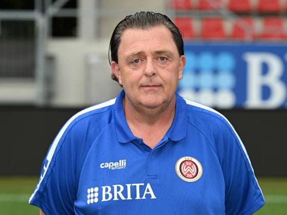 21 07 2023, xjhx, football 2 Bundesliga, SV Wehen Wiesbaden photo appointment season 2023 24 emspor, Torsten Conradi Betreuer SV Wehen Wiesbaden 2 BL, Porträttermin 2023 2024 DFL DFB REGULATIONS PROHIBIT ANY USE OF PHOTOGRAPHS as IMAGE SEQUENCES and or QUASI VIDEO Wiesbaden