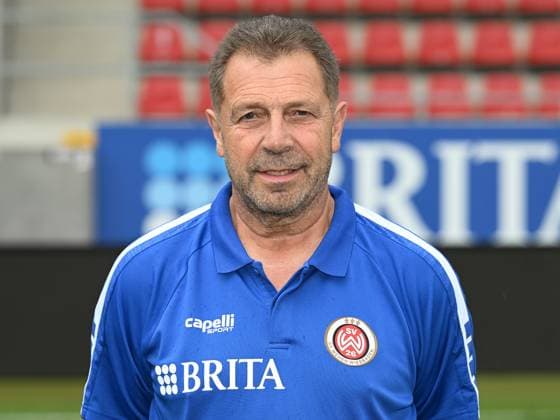 21 07 2023, xjhx, football 2 Bundesliga, SV Wehen Wiesbaden photo appointment season 2023 24 emspor, Gerhard Eckl Betreuer SV Wehen Wiesbaden 2 BL, Porträttermin 2023 2024 DFL DFB REGULATIONS PROHIBIT ANY USE OF PHOTOGRAPHS as IMAGE SEQUENCES and or QUASI VIDEO Wiesbaden