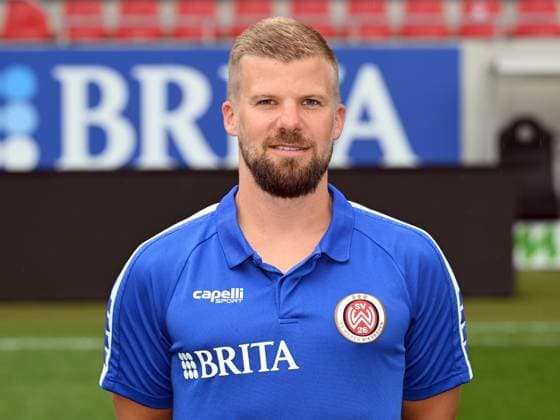 21 07 2023, xjhx, Football 2 Bundesliga, SV Wehen Wiesbaden photo appointment season 2023 24 emspor, Robin Reitze Head Physiotherapist SV Wehen Wiesbaden 2 BL, Porträttermin 2023 2024 DFL DFB REGULATIONS PROHIBIT ANY USE OF PHOTOGRAPHS as IMAGE SEQUENCES and or QUASI VIDEO Wiesbaden