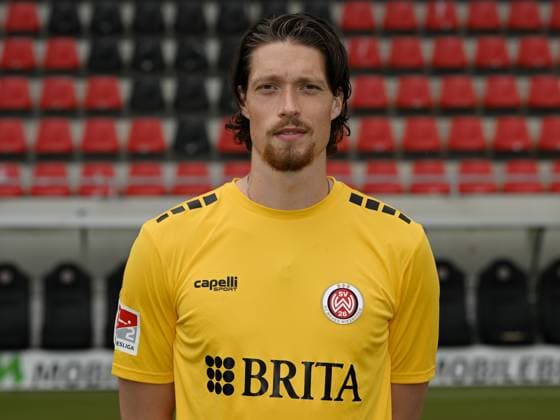 21 07 2023, xjhx, football 2 Bundesliga, SV Wehen Wiesbaden photo appointment season 2023 24 emspor, goalkeeper Florian Stritzel 16 SV Wehen Wiesbaden 2 BL, porträttermin 2023 2024 DFL DFB REGULATIONS PROHIBIT ANY USE OF PHOTOGRAPHS as IMAGE SEQUENCES and or QUASI VIDEO Wiesbaden