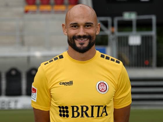 21 07 2023, xjhx, football 2 Bundesliga, SV Wehen Wiesbaden photo appointment season 2023 24 emspor, Mohamed Amsif 13 SV Wehen Wiesbaden 2 BL, porträttermin 2023 2024 DFL DFB REGULATES PROHIBIT ANY USE OF PHOTOGRAPHS as IMAGE SEQUENCES and or QUASI VIDEO Wiesbaden