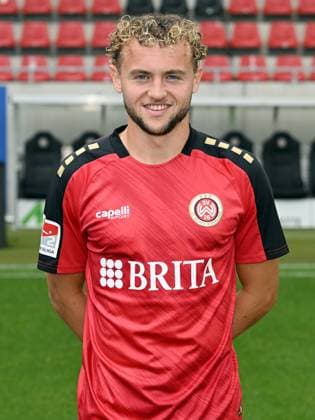 21 07 2023, xjhx, football 2 Bundesliga, SV Wehen Wiesbaden photo appointment season 2023 24 emspor, Benedict Hollerbach 21 SV Wehen Wiesbaden 2 BL, porträttermin 2023 2024 DFL DFB REGULATIONS PROHIBIT ANY USE OF PHOTOGRAPHS as IMAGE SEQUENCES and or QUASI VIDEO Wiesbaden
