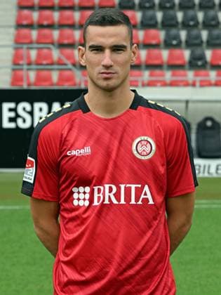 21 07 2023, xjhx, football 2 Bundesliga, SV Wehen Wiesbaden photo appointment season 2023 24 emspor, Ivan Prtajin 18 SV Wehen Wiesbaden 2 BL, porträttermin 2023 2024 DFL DFB REGULATIONS PROHIBIT ANY USE OF PHOTOGRAPHS as IMAGE SEQUENCES and or QUASI VIDEO Wiesbaden