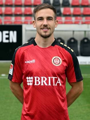 21 07 2023, xjhx, football 2 Bundesliga, SV Wehen Wiesbaden photo appointment season 2023 24 emspor, Amar Catic 34 SV Wehen Wiesbaden 2 BL, porträttermin 2023 2024 DFL DFB REGULATES PROHIBIT ANY USE OF PHOTOGRAPHS as IMAGE SEQUENCES and or QUASI VIDEO Wiesbaden