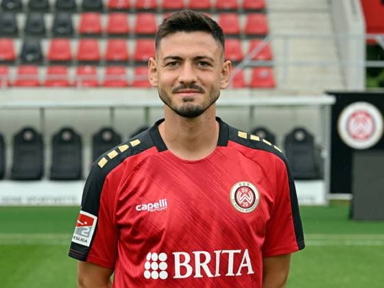 21 07 2023, xjhx, football 2 Bundesliga, SV Wehen Wiesbaden photo appointment season 2023 24 emspor, Nico Rieble 27 SV Wehen Wiesbaden 2 BL, porträttermin 2023 2024 DFL DFB REGULATES PROHIBIT ANY USE OF PHOTOGRAPHS as IMAGE SEQUENCES and or QUASI VIDEO Wiesbaden