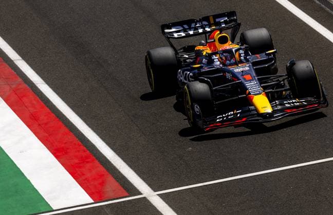 BUDAPEST - Max Verstappen (Red Bull Racing) during the 3rd free practice on the Hungaroring Circuit in the run-up to the Grand Prix of Hungary. ANP REMKO DE WAAL F1 Grand Prix of Great Britain - Practice 2023 xVIxANPxSportx xxANPxIVx 474056526 originalFilename: 474056526.jpg