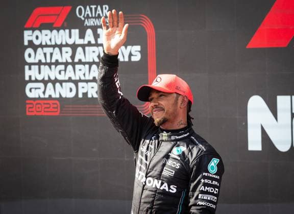 Pole Position for Lewis Hamilton UK, Mercedes AMG Petronas F1 Team 44 HUN, Formula 1, Hungaroring, Hungary, 22 07 23 HUN, Formula 1, Hungaroring, Hungary, 22 07 23 Budapest Copyright: xFoto:xEIBNER ThomasxFuesslerx EP_tfr