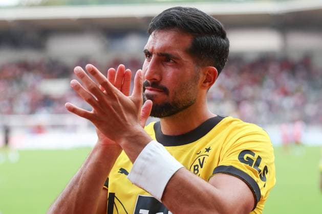 22 07 2023, xtgx, football test match, FC Rot Weiss Erfurt Borussia Dortmund, v l Emre Can Dortmund, 23 thanks the fans DFL DFB REGULATES PROHIBIT ANY USE OF PHOTOGRAPHS as IMAGE SEQUENCES and or QUASI VIDEO Erfurt