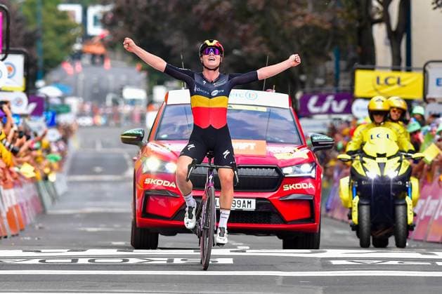 Sport Themen der Woche KW29 Sport Bilder des Tages Lotte Kopecky Etappe 1 Tour de France Femmes 2023 Lotte Kopecky (Belgien, Team SD Worx - Protime) gewinnt 1. Etappe Tour de France Femmes avec Zwift 2023 über 123,9 Kilometer von Clermont-Ferrand nach Clermont-Ferrand am 23. Juli 2023. Frauen Rundfahrt für Profi Radsportlerinnen. *** Lotte Kopecky stage 1 Tour de France Femmes 2023 Lotte Kopecky Belgium, Team SD Worx Protime wins 1 stage Tour de France Femmes avec Zwift 2023 over 123,9 kilometers from Clermont Ferrand to Clermont Ferrand on 23 July 2023 Womens Tour for professional cyclists