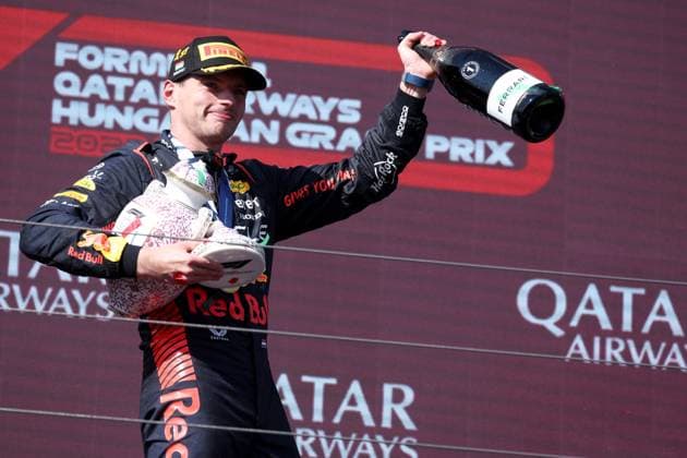 F1 Gran Prix of Hungary Max Verstappen of Red Bull Racing celebrates on the podium at the end of the F1 Grand Prix of Hungary at Hungaroring on July 23, 2023 Mogyorod, Hungary. Mogyorod Hungaroring Hungary Copyright: xMarcoxCanonierox