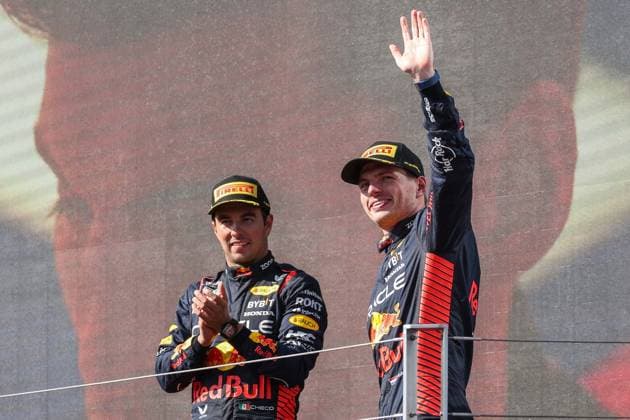11 Sergio Perez (MEX, Oracle Red Bull Racing), 1 Max Verstappen (NLD, Oracle Red Bull Racing), F1 Grand Prix of Hungary at Hungaroring on July 23, 2023 in Budapest, Hungary. (Photo by HOCH ZWEI Italy Photo Press) (Verwendung nur in Deutschland - GERMANY ONLY) *** 11 Sergio Perez MEX, Oracle Red Bull Racing , 1 Max Verstappen NLD, Oracle Red Bull Racing , F1 Grand Prix of Hungary at Hungaroring on July 23, 2023 in Budapest, Hungary Photo by HOCH ZWEI Italy Photo Press Use in Germany GERMANY ONLY