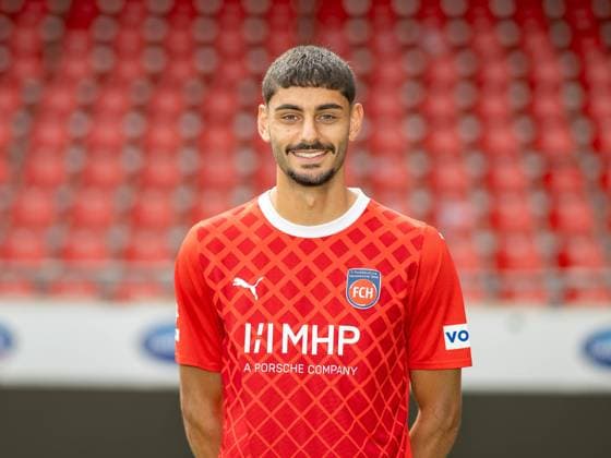 Eren Dinkci FC Heidenheim, 08 , GER, FC Heidenheim 1846, Football, 1 Bundesliga, Portraettermin, Spielzeit 2023 2024, 23 07 2023, DFB DFL regulations prohibit any use of photographs as image sequences and or quasi video , GER, FC Heidenheim 1846, Football, 1 Bundesliga, Portraettermin, Spielzeit 2023 2024, 23 07 2023 Heidenheim Copyright: xEibner-Pressefoto SaschaxWaltherx EP_EER