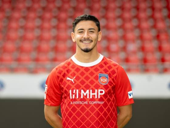 Kevin Sessa FC Heidenheim, 16 , GER, FC Heidenheim 1846, Football, 1 Bundesliga, Portraettermin, Spielzeit 2023 2024, 23 07 2023, DFB DFL regulations prohibit any use of photographs as image sequences and or quasi video , GER, FC Heidenheim 1846, Football, 1 Bundesliga, Portraettermin, Spielzeit 2023 2024, 23 07 2023 Heidenheim Copyright: xEibner-Pressefoto SaschaxWaltherx EP_EER