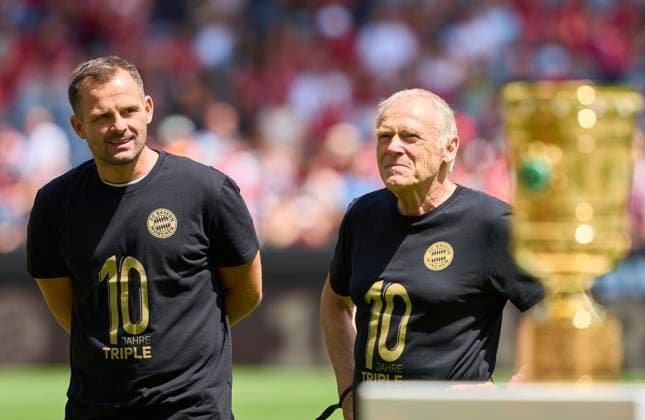 Toni Tapalovic, DFB Co-Trainer Hermann GERLAND, at the Team Presentation an Legends match at FC BAYERN MÜNCHEN 1.German Football League on July 23, 2023 in Munich, Germany. Season 2023 2024, 1.Bundesliga, Muenchen, FCB,