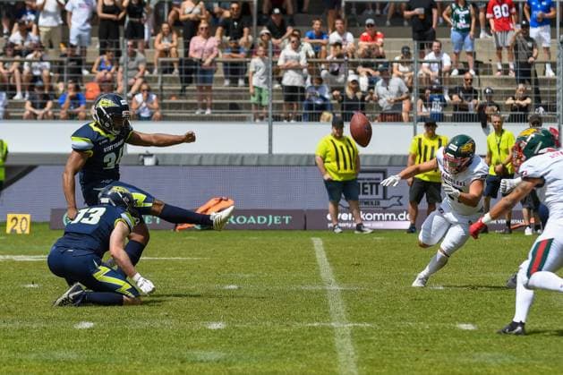 Lenny Krieg Stuttgart Surge 34 , Stuttgart Surge vs Barcelona Dragons, American Football, European League of Football, Matchday 8, Season 2023, 23 07 2023, Stuttgart Surge vs Barcelona Dragons, American Football, European League of Football, Matchday 8, Season 2023, 23 07 2023 Stuttgart Copyright: xEibner-Pressefoto FlorianxSchustx EP_FSU