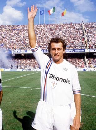 Trevor Francis (Sampdoria) Napoli v Sampdoria. 23 9 84. 