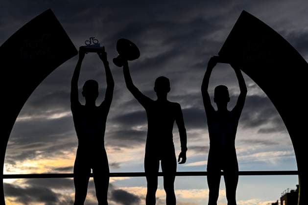 PARIS, FRANCE - JULY 23 : Pogacar Tadej (SVN) of UAE Team Emirates, Vingegaard Jonas (DEN) of Jumbo-Visma, Yates Adam (GBR) of UAE Team Emirates during the podium ceremony after stage 21 of the 110th edition of the Tour de France 2023 cycling race, a final stage of 115 kms with start in Saint-Quentin-en-Yvelines and finish in Paris Champs-Elysees on July 23, 2023 in Paris, France, 23 07 2023 ( Motordriver Kenny Verfaillie - Tour de France 2023 - Stage 21 PhotoNews Panoramic 