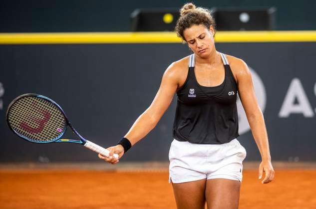 25 7 2023, GER, Tennis, Women, Hamburg European Open 2023, WTA, Eva Lys Germany Mayar Sherif Egypt , 1 Round Mayar Sherif Egypt is disappointed Hamburg Rothenbaum Stadium Hamburg Germany