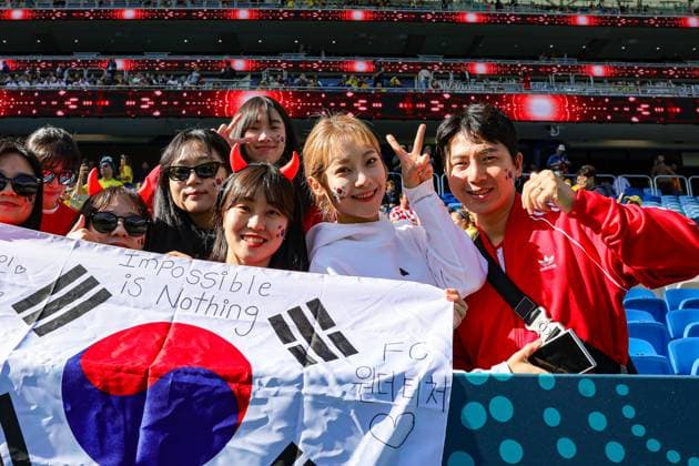 Colombia Women v Korean Republic Women 2023 FIFA Women™s World Cup 25 07 2023. South Korea fans during the 2023 FIFA Women™s World Cup match between Colombia Women and Korean Republic Women at Sydney Football Stadium, Sydney, Australia on 25 July 2023. Editorial use only , Copyright: xNigelxKeenex PSI-17651-0089