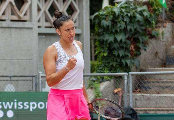 25 07 2023, Lausanne, Tennis Club Stade Lausanne, Ladies Open Lausanne Sara Sorribes Tormo Susan Bandecchi, Sara Sorribes Tormo Lausanne Tennis Club Stade Lausanne Vaud Switzerland  Copyright: xJustPictures.ch MayaxCretegnyx