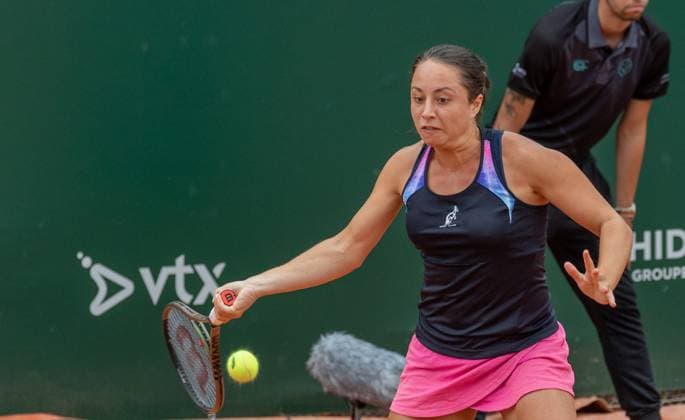 25 07 2023, Lausanne, Tennis Club Stade Lausanne, Ladies Open Lausanne Celine Naef Elisabetta Cocciaretto, Elisabetta Cocciaretto playing the ball Lausanne Tennis Club Stade Lausanne Vaud Switzerland  Copyright: xJustPictures.ch MayaxCretegnyx
