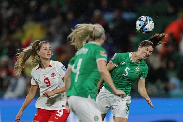 WWC23 CANADA IRELAND, Niamh Fahey of the Republic of Ireland heads the ball during the FIFA Women s World Cup match between Canada and Republic of Ireland at the Perth Rectangular Stadium in Perth, Wednesday, July 26, 2023. ( NO ARCHIVING, EDITORIAL USE ONLY, NO USE IN BOOKS WITHOUT CONSENT PERTH WESTERN AUSTRALIA AUSTRALIA  Copyright: xRICHARDxWAINWRIGHTx 20230726001824424745