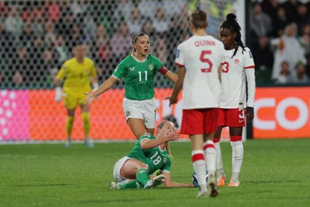 WWC23 CANADA IRELAND, Katie McCabe and Kyra Carusa of the Republic of Ireland react during the FIFA Women s World Cup match between Canada and Republic of Ireland at the Perth Rectangular Stadium in Perth, Wednesday, July 26, 2023. ( NO ARCHIVING, EDITORIAL USE ONLY, NO USE IN BOOKS WITHOUT CONSENT PERTH WESTERN AUSTRALIA AUSTRALIA  Copyright: xRICHARDxWAINWRIGHTx 20230726001824433864