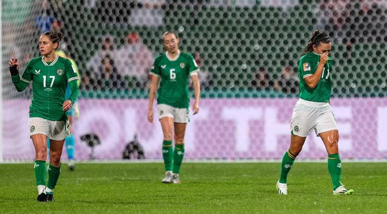 2023 FIFA Women s World Cup Group B, Perth Rectangular Stadium, Perth, Australia 26 7 2023 Canada vs Republic of Ireland WNT Ireland™s Sinead Farrelly and Katie McCabe dejected after Canada scored their first goal from an own goal Sinead Farrelly and Katie McCabe dejected after Canada scored their first goal from an own goal 26 7 2023  Copyright: x INPHO RyanxByrnex RB1_7555