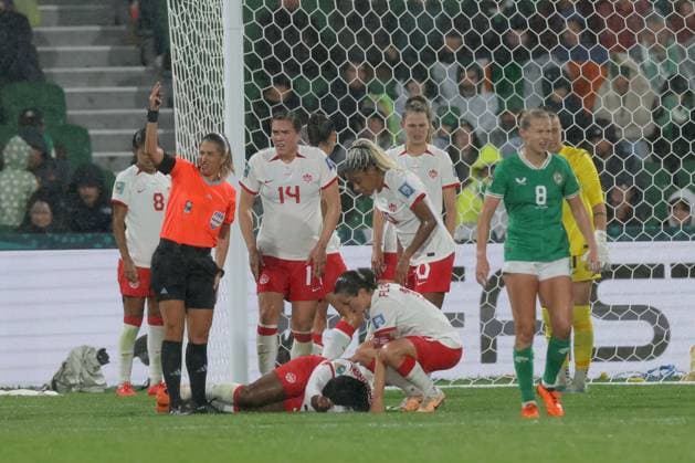 WWC23 CANADA IRELAND, an injured Kadeisha Buchanan of Canada during the FIFA Women s World Cup match between Canada and Republic of Ireland at the Perth Rectangular Stadium in Perth, Wednesday, July 26, 2023. ( NO ARCHIVING, EDITORIAL USE ONLY, NO USE IN BOOKS WITHOUT CONSENT PERTH WESTERN AUSTRALIA AUSTRALIA  Copyright: xRICHARDxWAINWRIGHTx 20230726001824438690