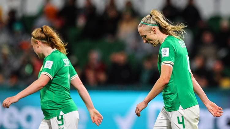 2023 FIFA Women s World Cup Group B, Perth Rectangular Stadium, Perth, Australia 26 7 2023 Canada vs Republic of Ireland WNT Ireland™s Louise Quinn and Amber Barrett dejected late in the game Louise Quinn and Amber Barrett dejected late in the game 26 7 2023  Copyright: x INPHO RyanxByrnex RB1_0286