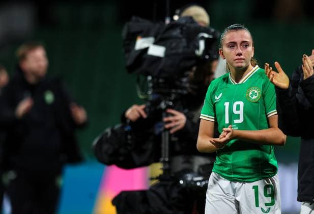 2023 FIFA Women s World Cup Group B, Perth Rectangular Stadium, Perth, Australia 26 7 2023 Canada vs Republic of Ireland WNT Ireland™s Abbie Larkin dejected after the game Abbie Larkin dejected after the game 26 7 2023  Copyright: x INPHO RyanxByrnex RB1_1484