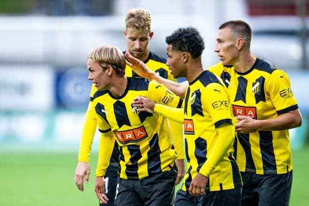 230726 Pontus Dahbo, Samuel Gustafson, Momodou Lamin Sonko and Kristoffer Lund Hansen of BK Häcken during the UEFA Champions League qualifying match between Klaksvik and Häcken on July 26, 2023 in Klaksvik Photo Emma Wallskog BILDBYRAN COP 320 EW0230 fotboll football soccer fotball champions league kval qualifying round qualification klaksvik häcken bbeng  Copyright: EMMAxWALLSKOG BB230726EW076