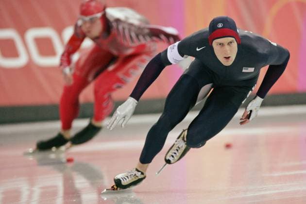 Winter Olympics : Men s 500m Speed skating, Eisschnelllauf USA s Joey Cheek (front)) and Canada s Jeremy Wotherspoon (behind) competes in the men s speed skating 500 metres race at the Torino 2006 Winter Olympic Games, Olympische Spiele, Olympia, OS in Oval Lingotto in Turin, Italy February 13, 2006. Cheek won the gold medal. The XX Olympic Winter games, Winterspiele,Spiele, Summer games run from February 10 to February 26, 2006. Photo by Gouhier-Nebinger-Orban Cameleon ABACAPRESS.COM Turin Italy  Copyright: xGouhier-Nebinger-Orban ABACAx 91881_07 Gouhier-Nebinger-Orban ABACAx 91881_07