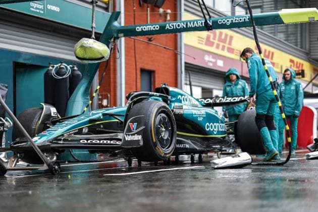 illustration 18 STROLL Lance (can), Aston Martin F1 Team AMR22, on the pitlane, during the Formula 1 Rolex Belgian Grand Prix 2022, 14th round of the 2022 FIA Formula One World Championship, WM, Weltmeisterschaft from August 26 to 28, 2022 on the Circuit de Spa-Francorchamps, in Francorchamps, Belgium - F1 - BELGIAN GRAND PRIX 2022 DPPI Panoramic  _VA_3292 