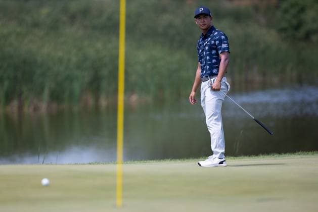 BLAINE, MN - JULY 27: Justin Sue leaves a putt short on the ninth hole during the first round of the 3M Open at TPC Twin Cities on July 27, 2023 in Blaine, Minnesota. (Photo by Bailey Hillesheim Icon Sportswire) GOLF: JUL 27 PGA, Golf Herren - 3M Open Round 1 EDITORIAL USE ONLY Icon2307270303