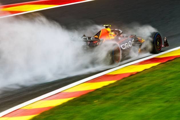 Sergio Perez Red Bull Racing with his car in the rain at the Eau Rouge, Belgian Grand Prix, motorsports, Formula 1, 2023 season, 28 07 2023 Belgian Grand Prix, motorsports, Formula 1, 2023 season, 28 07 2023 Spa Franchorchamps Copyright: xEibner-Pressefoto AlexanderxNeisx EP_ANS