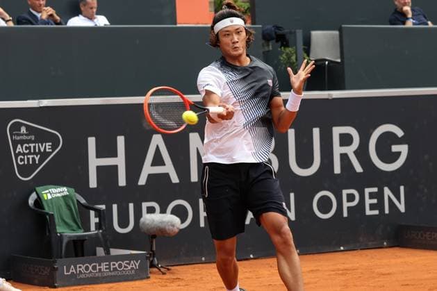 Tennis European Open 2023, Men, Hamburg, 28 07 2023 Zhizhen Zhang CHI Daniel Altmaier GER Hamburg Germany