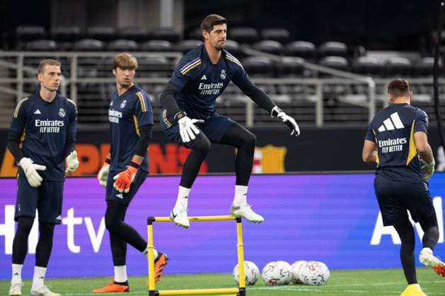 RECORD DATE NOT STATED SOCCER CHAMPIONS TOUR 2023 Real Madrid Training Thibaut Courtois of FC Real Madrid during the training prior the game against FC Barcelona, Barca of the Soccer Champions Tour 2023, at AT-T Stadium, on July 28, 2023. <br><br> Thibaut Courtois de Real Madrid durante el entrenamiento previo al partido contra FC Barcelona del Soccer Champions Tour 2023, en el Estadio AT-T, el 28 de julio de 2023. ARLINGTON TEXAS ESTADOS UNIDOS  Copyright: xDavidxLeahx 20230728182701_SCT_23_RMA_TRAI_COURTOIS6
