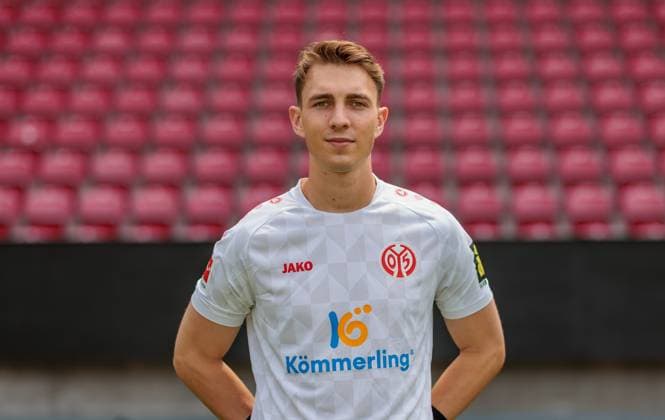 Football Official Portrait 1 FSVMainz 05, 1 FSV Mainz 05, Bundesliga Season 2023 2024, Lasse Rieß,
