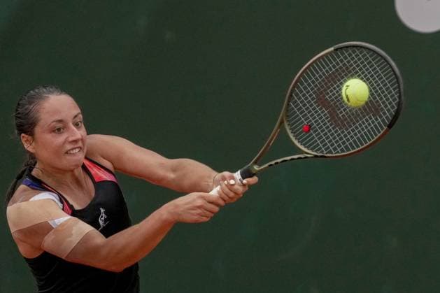 July 29, 2023, Lausanne, Vaud, Switzerland: Lausanne, Switzerland: ItalyÃ¢â‚¬â ¢s ELISABETTA COCCIARETTO plays a backhand return against HungaryÃ¢â‚¬â ¢s Anna Bondar during their womenÃ¢â‚¬â ¢s Singles Semi-Final match on the sixth day of the 2023 Ladies Open Lausanne. Lausanne Switzerland - ZUMAs230 20230729_znp_s230_005 Copyright: xCorinexScibozx