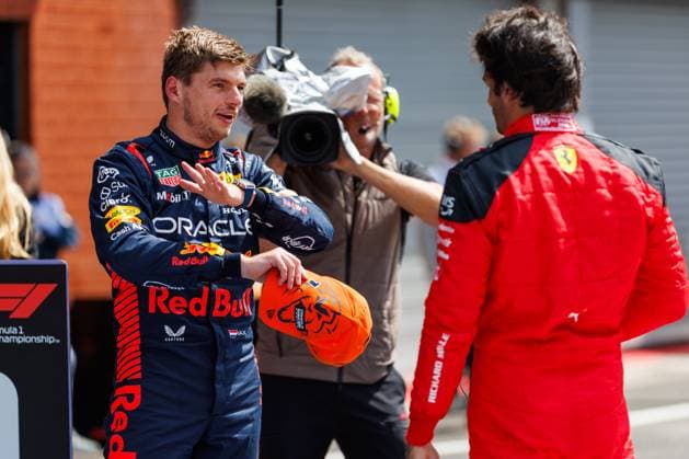 Max Verstappen Red Bull Racing with Carlos Sainz Scuderia Ferrari , Belgian Grand Prix, motorsport, Formula 1, season 2023, 29 07 2023 Belgian Grand Prix, motorsport, Formula 1, season 2023, 29 07 2023 Spa Franchorchamps Copyright: xEibner-Pressefoto AlexanderxNeisx EP_ANS