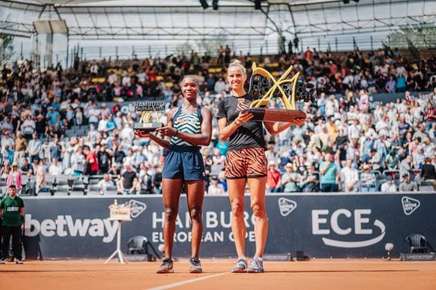 Tennis Women WTA Tour 250 European Open Hamburg Noma Noha Akugue GER vs Arantxa Rus NED 29 07 2023 The winner of the tournament Arantxa Rus NED right and the tournament runner-up Noma Noha Akugue GER left Hamburg Tennis am Rothenbaum Hamburg Germany