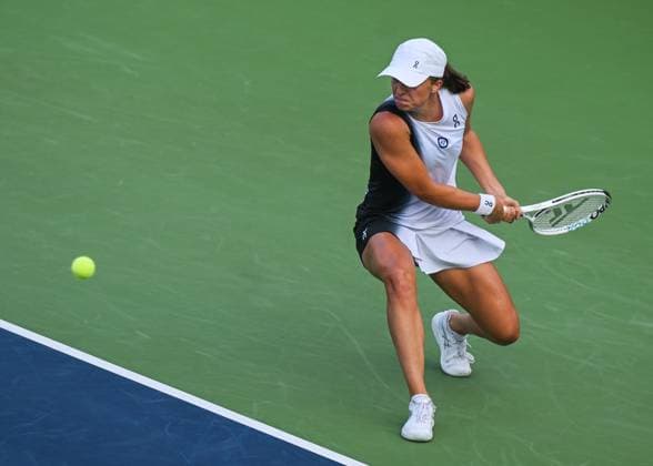 BNP Paribas Warsaw Open 2023 WARSAW, POLAND - JULY 29, 2023 : World No.1 Iga Swiatek of Poland in action against Yanina Wickmayer of Belgium during the Women s Singles Semifinal match on Day Seven of the BNP Paribas Warsaw Open, on July 29, 2023, in Warsaw, Poland. Warsaw Poland  Copyright: xArturxWidakx originalFilename:widak-bnpparib230729_npnDI.jpg