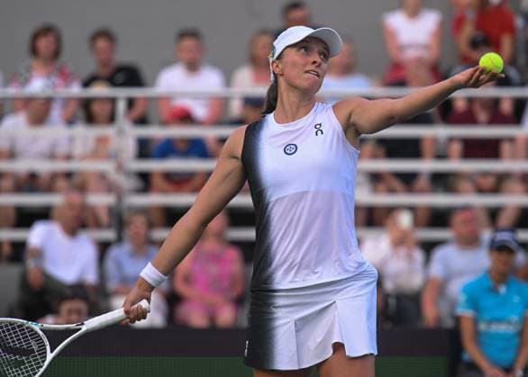 BNP Paribas Warsaw Open 2023 WARSAW, POLAND - JULY 29, 2023 : World No.1 Iga Swiatek of Poland pictured during a match against Yanina Wickmayer of Belgium during the Women s Singles Semifinal on Day Seven of the BNP Paribas Warsaw Open, on July 29, 2023, in Warsaw, Poland. Warsaw Poland  Copyright: xArturxWidakx originalFilename:widak-bnpparib230729_npGUi.jpg